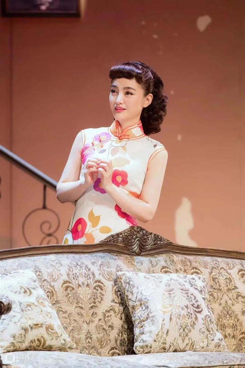在纷繁中活出真我，于浪潮中激荡人生 浪潮 人生 阳春 国际劳动妇女节 节日 女同胞 女性 样子 社会 定义 崇真艺客