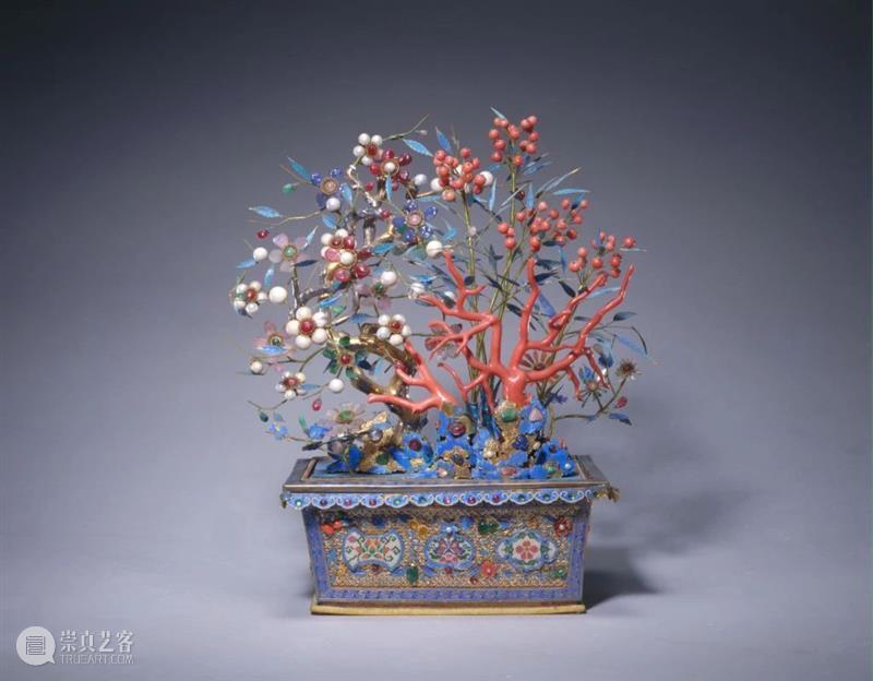 血染的奢华：追捧点翠合理吗？ 血染 汉服 首饰 动物 非遗 问题 人们 点翠替代品 翠鸟 古代 崇真艺客