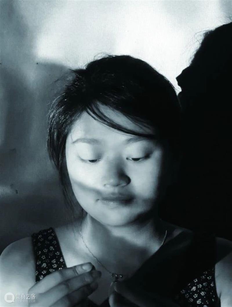 江上越《脸书》|  人脸就像是一本永不完结的书 脸书 人脸 江上越 时间 地址 Floor York 二维码 前波画廊 纽约 崇真艺客
