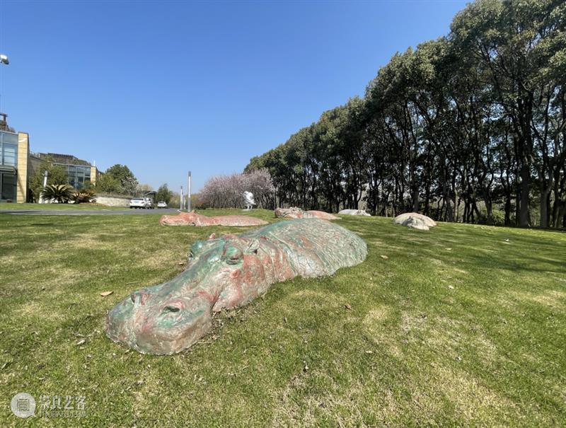 天晴了,踏进春天的门槛~~ 天晴 门槛 志生 小径分岔的花园 美博 主题展 窗外 枝丫 雾气 爱情 崇真艺客