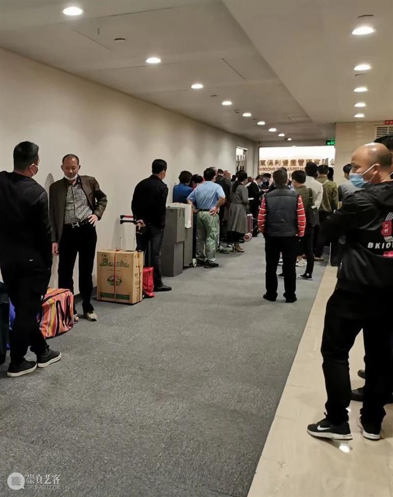 【2021春拍征集】从宽窄巷到趵突泉，保利拍卖与您两城千里同约 保利拍卖 宽窄巷 趵突泉 成都 济南 步履 双城 北京保利拍卖 全球 成都站 崇真艺客