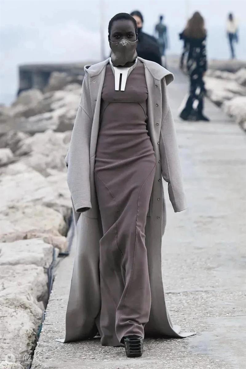 【IFA-流行趋势】Rick Owens | 2021 A/W 对保守主义的戏谑嘲弄 Owens IFA 趋势 保守主义 我的故事 故事 孩子们 长大后 瘾君子 酒鬼 崇真艺客