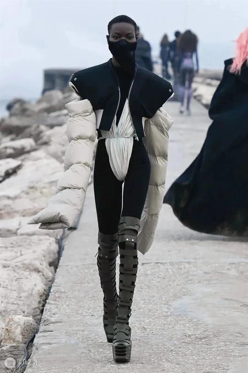 【IFA-流行趋势】Rick Owens | 2021 A/W 对保守主义的戏谑嘲弄 Owens IFA 趋势 保守主义 我的故事 故事 孩子们 长大后 瘾君子 酒鬼 崇真艺客