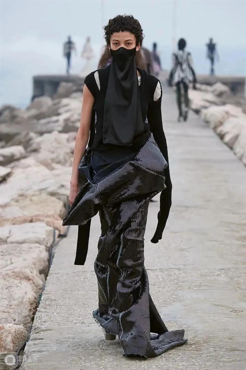 【IFA-流行趋势】Rick Owens | 2021 A/W 对保守主义的戏谑嘲弄 Owens IFA 趋势 保守主义 我的故事 故事 孩子们 长大后 瘾君子 酒鬼 崇真艺客