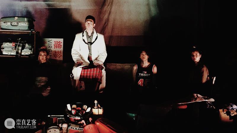 春天到了,来小树林谈场旧爱吧 小树林 旧爱 人们 妓女 妓院 肢体 季节 敬意 蝴蝶变形记 北京 崇真艺客