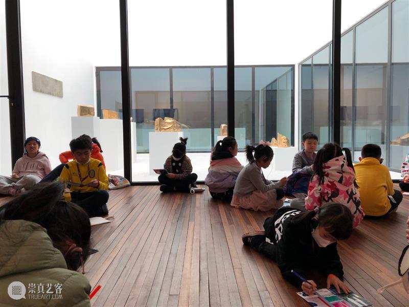 松子计划 | 给小朋友们的免费观展项目 松子 计划 小朋友们 项目 艺术 初衷 松美术馆 孩子们 资源 校园 崇真艺客