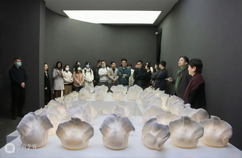 开幕 | 舌尖下的中国——2021李秀勤作品展 舌尖 中国 李秀勤 作品展 现场 图片 艺术 总监 Director 何勇淼 崇真艺客