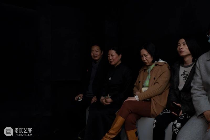 疫情之下，艺术家如何“存在”？ 艺术家 疫情 之下 展期 策展人 廖雯 机构 山中天艺术中心协办 艺术 空间 崇真艺客