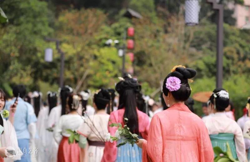 花朝节:一个被世人遗忘,却是一年中最美的节日 花朝节 世人 节日 农历 丨宜 咏花朝 蔡云 良辰 花朝 锦绣 崇真艺客