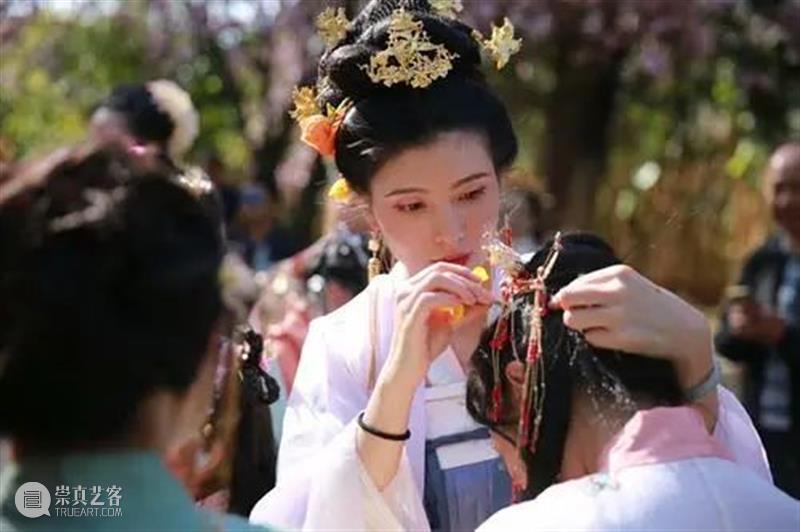 花朝节:一个被世人遗忘,却是一年中最美的节日 花朝节 世人 节日 农历 丨宜 咏花朝 蔡云 良辰 花朝 锦绣 崇真艺客