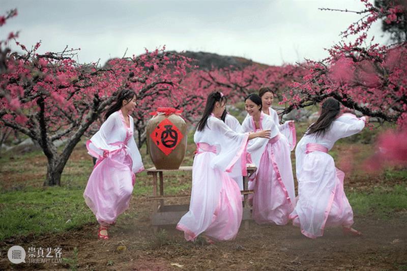 花朝节:一个被世人遗忘,却是一年中最美的节日 花朝节 世人 节日 农历 丨宜 咏花朝 蔡云 良辰 花朝 锦绣 崇真艺客