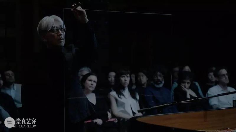 来稿 |坂本龙一《异步》：崭新的音乐语言，把生命像倒影和梦境一般捕捉下来 生命 音乐 坂本龙一 异步 语言 倒影 梦境 来稿 前言 艺术 崇真艺客