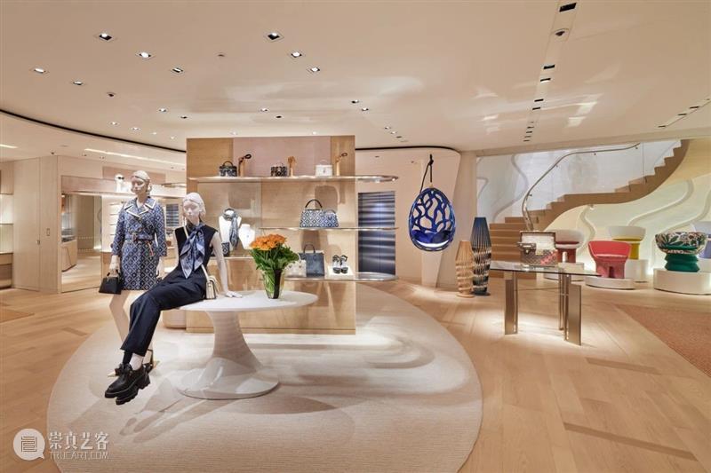 LV·银座旗舰店，‘糖纸’表皮 / 青木淳建筑设计事务所 + Peter Marino Architect 旗舰店 表皮 银座 青木淳建筑设计事务所 糖纸 万众 LV银座旗舰店 神秘的面纱 项目 日本 崇真艺客