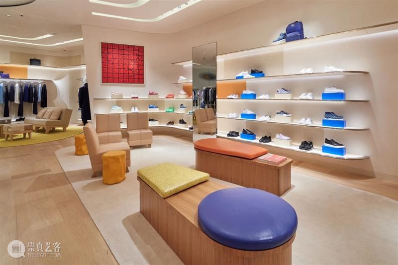 LV·银座旗舰店，‘糖纸’表皮 / 青木淳建筑设计事务所 + Peter Marino Architect 旗舰店 表皮 银座 青木淳建筑设计事务所 糖纸 万众 LV银座旗舰店 神秘的面纱 项目 日本 崇真艺客