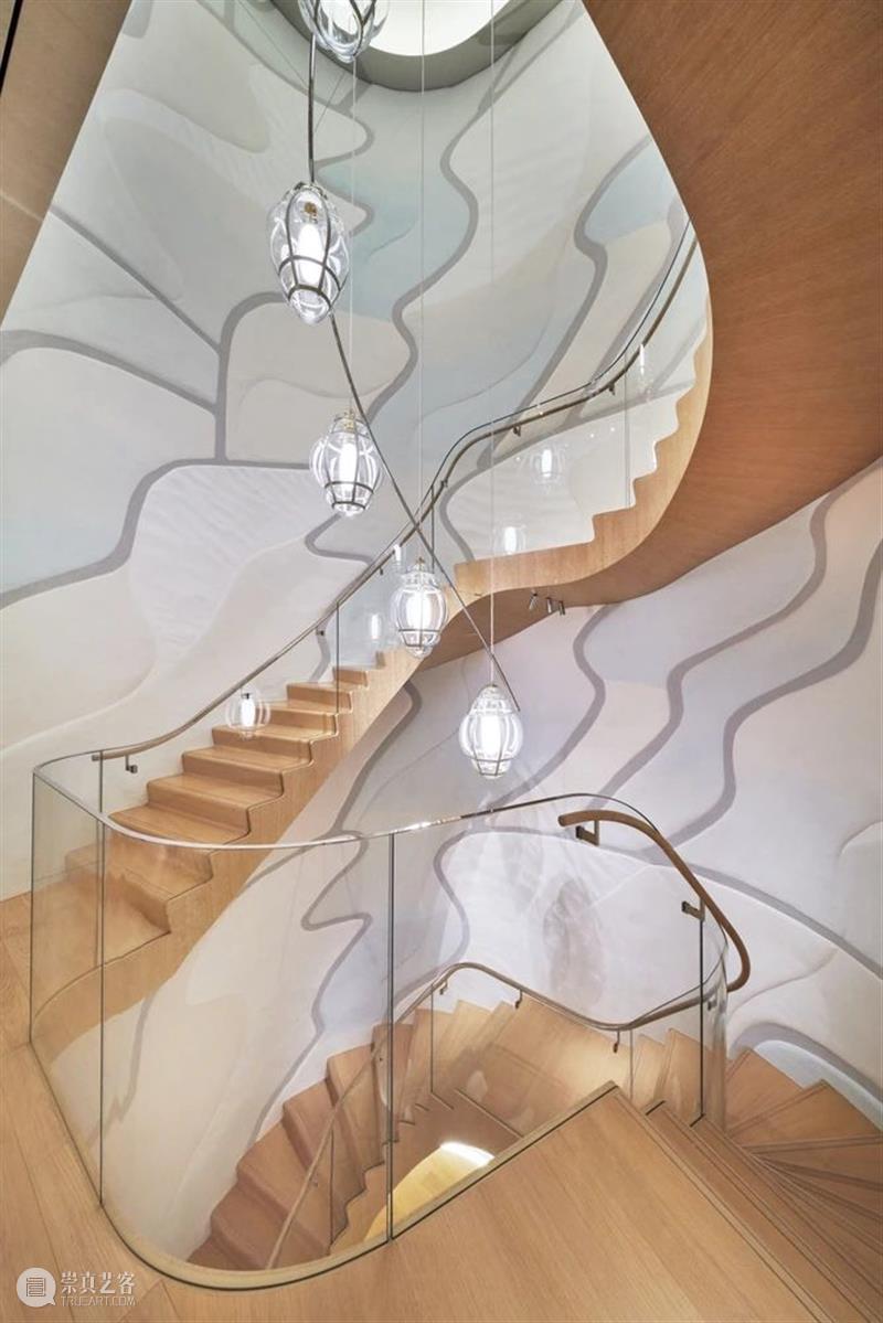 LV·银座旗舰店，‘糖纸’表皮 / 青木淳建筑设计事务所 + Peter Marino Architect 旗舰店 表皮 银座 青木淳建筑设计事务所 糖纸 万众 LV银座旗舰店 神秘的面纱 项目 日本 崇真艺客