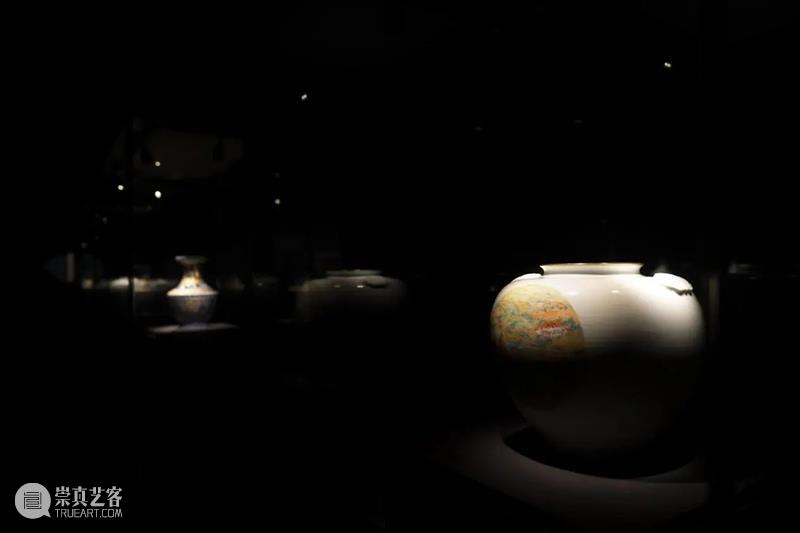 “瓷艺生辉﹒杨学棒作品展”开幕 瓷艺 杨学棒 作品展 中共 温州市委宣传部 苍南县人民政府主办 中共苍南县委宣传部 苍南县 文化 广电旅游体育局 崇真艺客