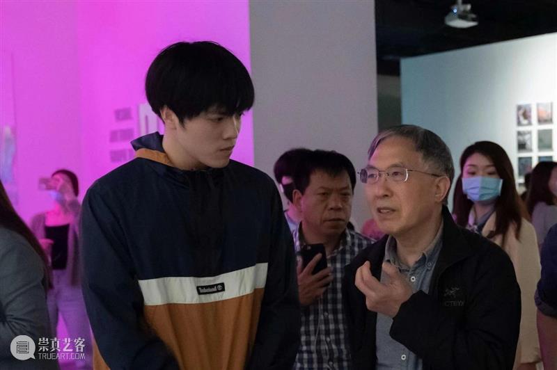 “平板向度”开幕式暨学术对谈活动顺利举办，展现从纸面到虚拟的视觉景观 平板 向度 纸面 视觉 活动 景观 学术 开幕式 浙江省科学技术协会 浙江美术馆 崇真艺客