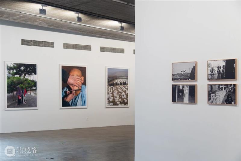 “共鸣：致敬罗伯特·弗兰克”明日开展！ 罗伯特·弗兰克 展期 地点 三影堂摄影艺术中心 北京市朝阳区 草场地 主办方 希帕 画廊 书房 崇真艺客