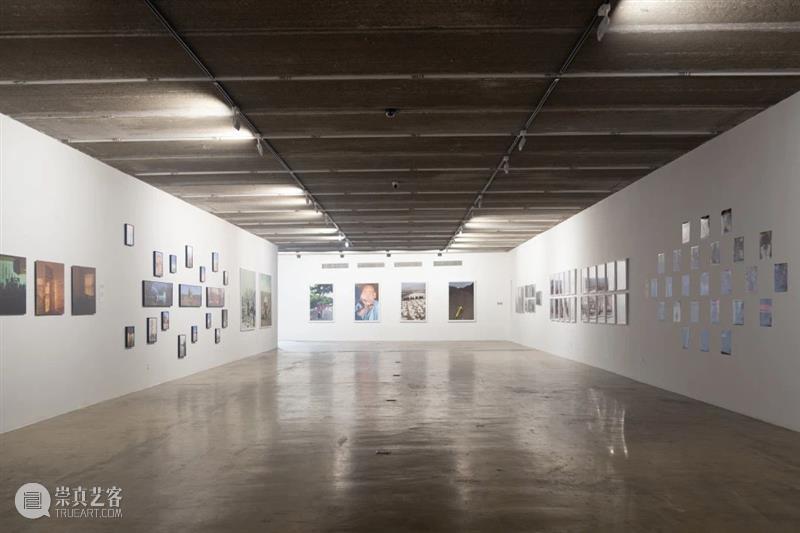 “共鸣：致敬罗伯特·弗兰克”明日开展！ 罗伯特·弗兰克 展期 地点 三影堂摄影艺术中心 北京市朝阳区 草场地 主办方 希帕 画廊 书房 崇真艺客