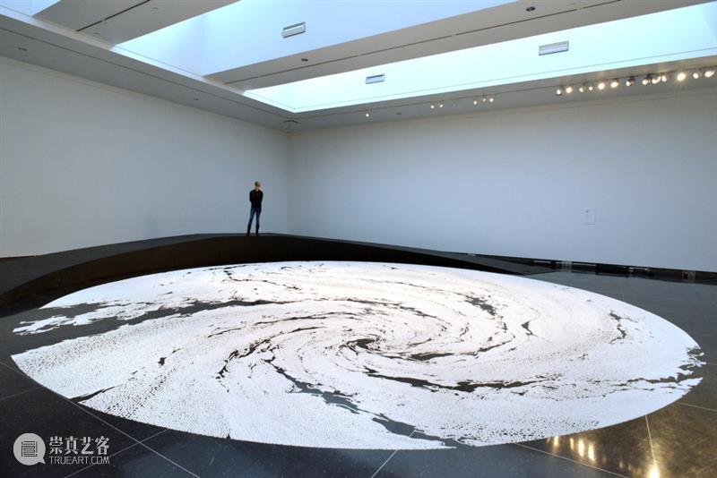 日本艺术家用盐画画,55个小时制作10万朵樱花,背后原因令人泪目 樱花 日本 背后 艺术 原因 泪目 赏樱 季节 枝头 心神 崇真艺客