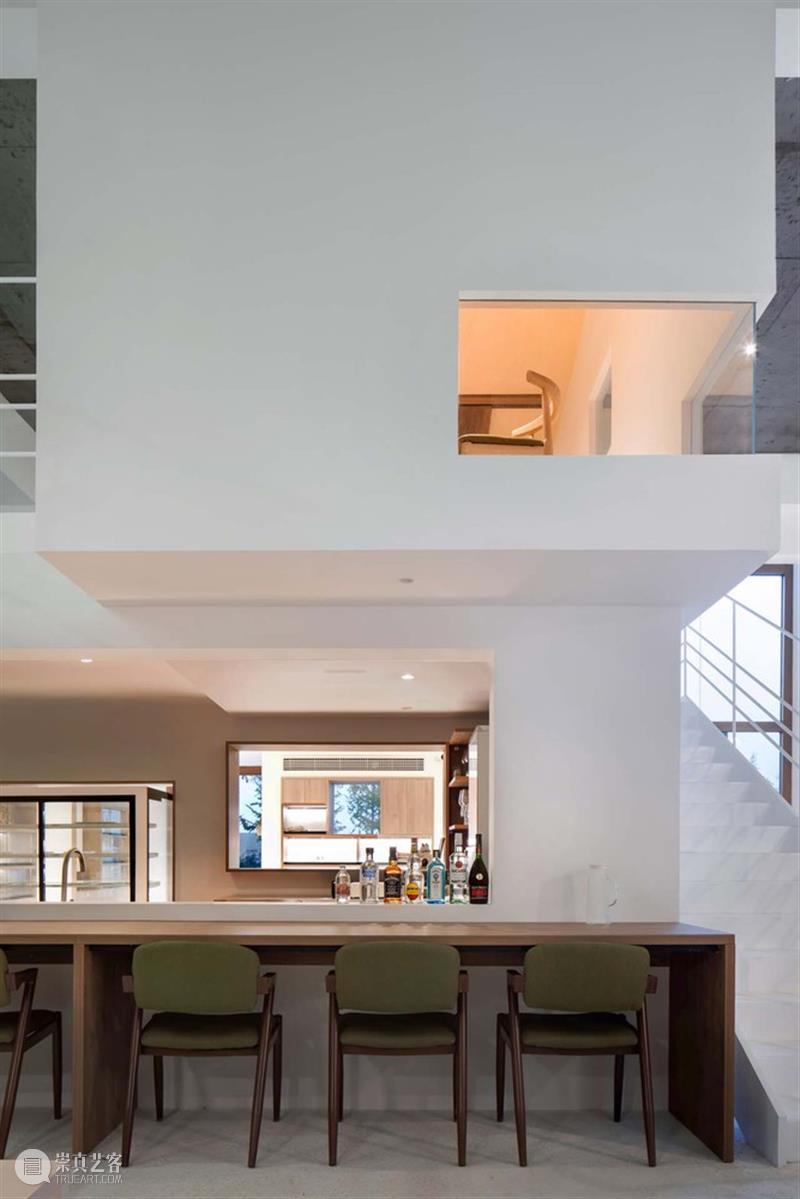 室内‘街景’，大连船埠餐厅 Chez Moi / 大棟建築 大连 室内 餐厅 船埠 街景 建筑 BAS Moi 项目 工作室 崇真艺客
