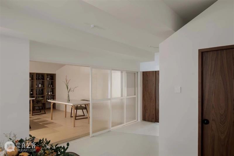 室内‘街景’，大连船埠餐厅 Chez Moi / 大棟建築 大连 室内 餐厅 船埠 街景 建筑 BAS Moi 项目 工作室 崇真艺客