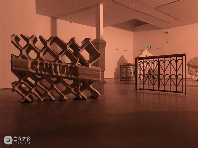 对话｜郭熙：艺术家的创作都和作品所处的环境相关 艺术家 郭熙 作品 环境 对话 弄堂里 AnAlley展期Date｜ Mon Fri 地址 崇真艺客