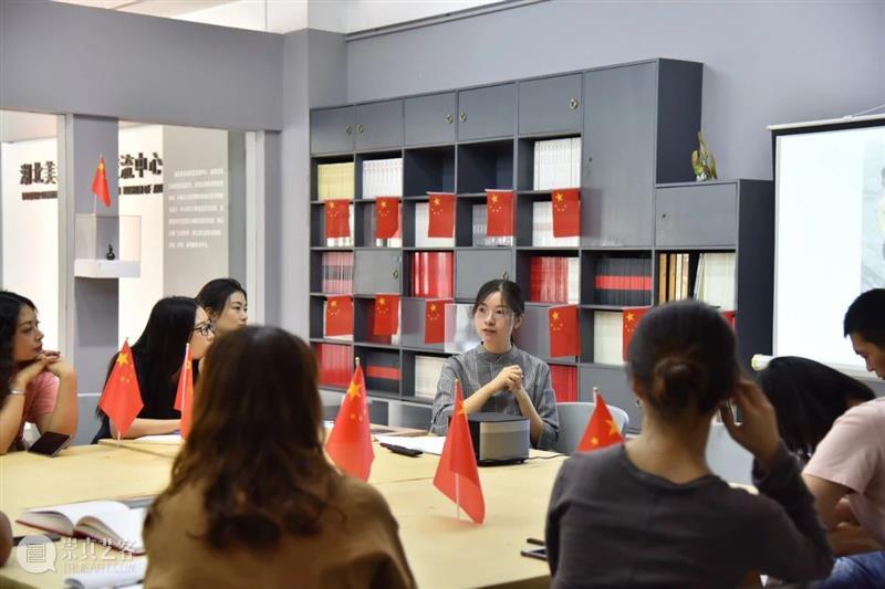 “艺术图书共享——书友交流会”第75期：霓裳有约踏青时——汉服华章 霓裳 汉服 华章 艺术 图书 书友 交流会 中华民族 传统 节日 崇真艺客