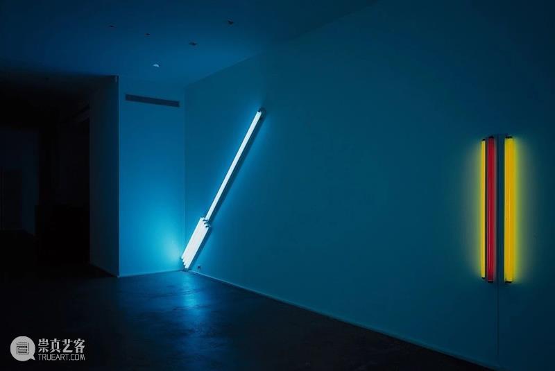 今日生日｜丹·弗莱文（Dan Flavin） 弗莱文 Flavin 生日 卓纳 画廊 日光 现场 纽约 1933—19961933年4月1日 塔特林 崇真艺客