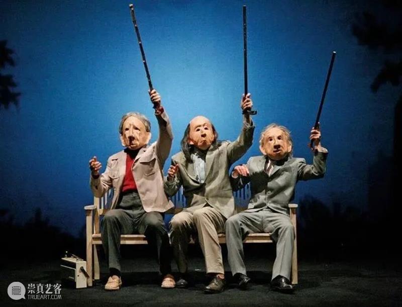剧看世界｜那群带着面具不说话的人 面具 Vogel 迈克尔 沃格尔 德国 剧场 导演 柏林 德国埃森福克旺艺术大学 德语 崇真艺客