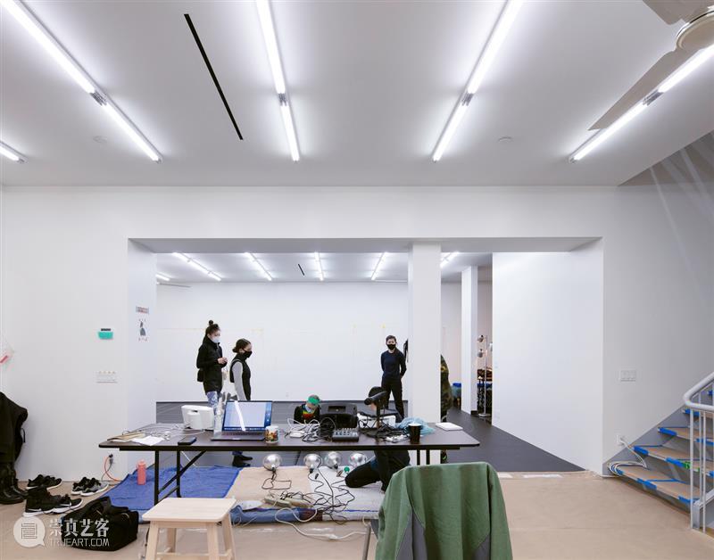 “教堂”立面，哈莱姆区艺术家工作室 / SO-IL 哈莱姆区 艺术家 工作室 教堂 立面 Kubota Amer 空间 哈莱姆区西 Douglass大街 崇真艺客