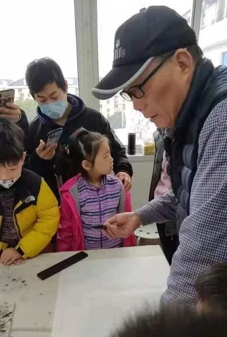 宝龙艺术教育 | 软笔书法课来啦! 书法 宝龙 艺术 中国 历史 国家 长河 群星 名家 书法史 崇真艺客