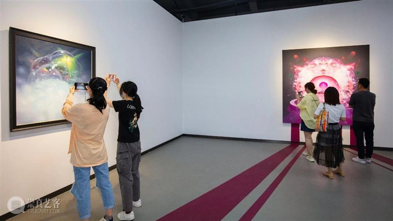 祥山 · 展评 | 批评家、艺术家谈曾浩（一）  祥山艺术馆 曾浩 批评家 艺术家 祥山 展评 祥山艺术馆 幻像 个展 系列 文章 崇真艺客