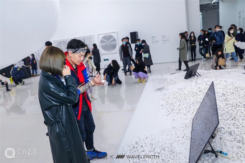 前方高能！“此时此刻”艺术品的“清奇材料”揭秘 此时此刻 艺术品 材料 前方 高能 艺术家 原材料 世界 大门 地下水 崇真艺客