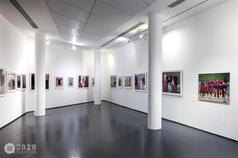 开幕回顾 | 并行中的肖像:南非当代摄影展 肖像 南非 摄影展 华侨城盒子美术馆 现场 Photography并行 艺术家艾丽斯·曼恩 Mann 艺术家 勒博杭 崇真艺客