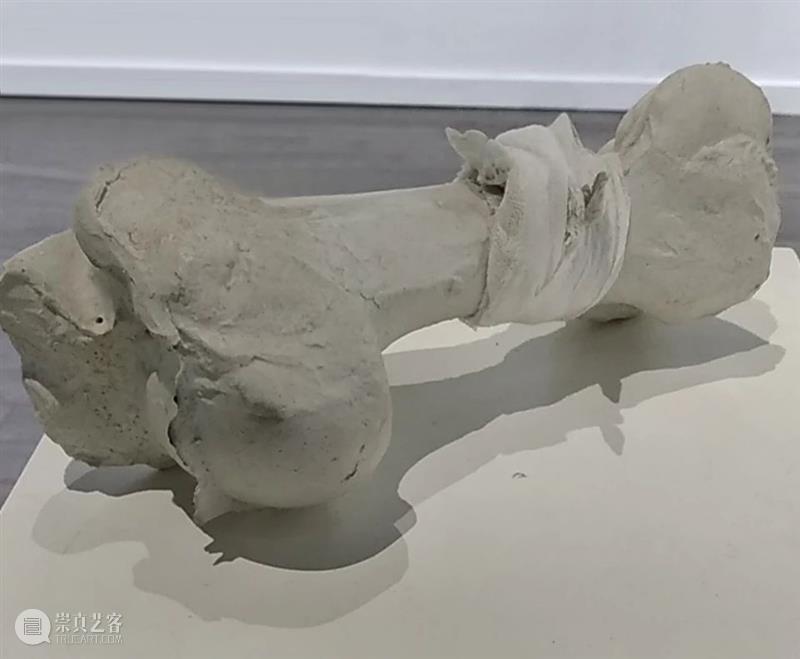 馆藏展讯|《后视镜·上海梧桐美术馆藏品常设展》 后视镜 馆藏 展讯 上海梧桐美术馆藏品常设展》 策展人 林依峰 出品人 邹东方 主办单位 上海梧桐美术馆 崇真艺客