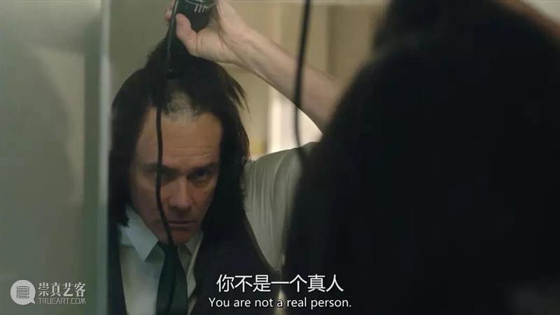 女友自杀后，好莱坞“周星驰”消失10年，成天才画家 好莱坞 天才 女友 周星驰 画家 本文 公众 efifan 演员 人格 崇真艺客