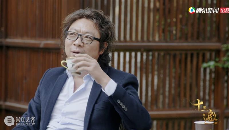 敢戳穿许知远虚伪的人，只有他了 许知远 老人家 手里 压迫感 杯子 对面 东西 老爷子 节目 十三邀 崇真艺客