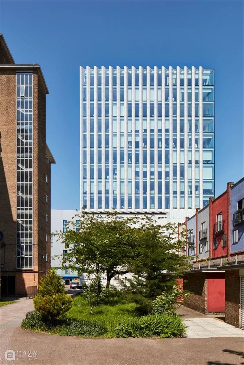 ‘吉他谱’立面，伦敦当代媒体学院新校区 / SPPARC Studio 视频资讯 ADCNews 伦敦 媒体 学院 新校区 立面 吉他谱 Reeve 音乐盒 建筑 LCCM 崇真艺客
