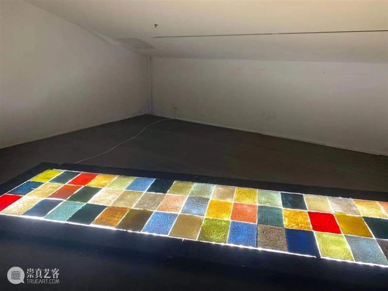 “有光—周先锋个展”现场丨AMNUA LIVE 周先锋 个展 现场 AMNUA LIVE 南京艺术学院美术馆 展厅 馆长 郑闻先生 艺术 崇真艺客