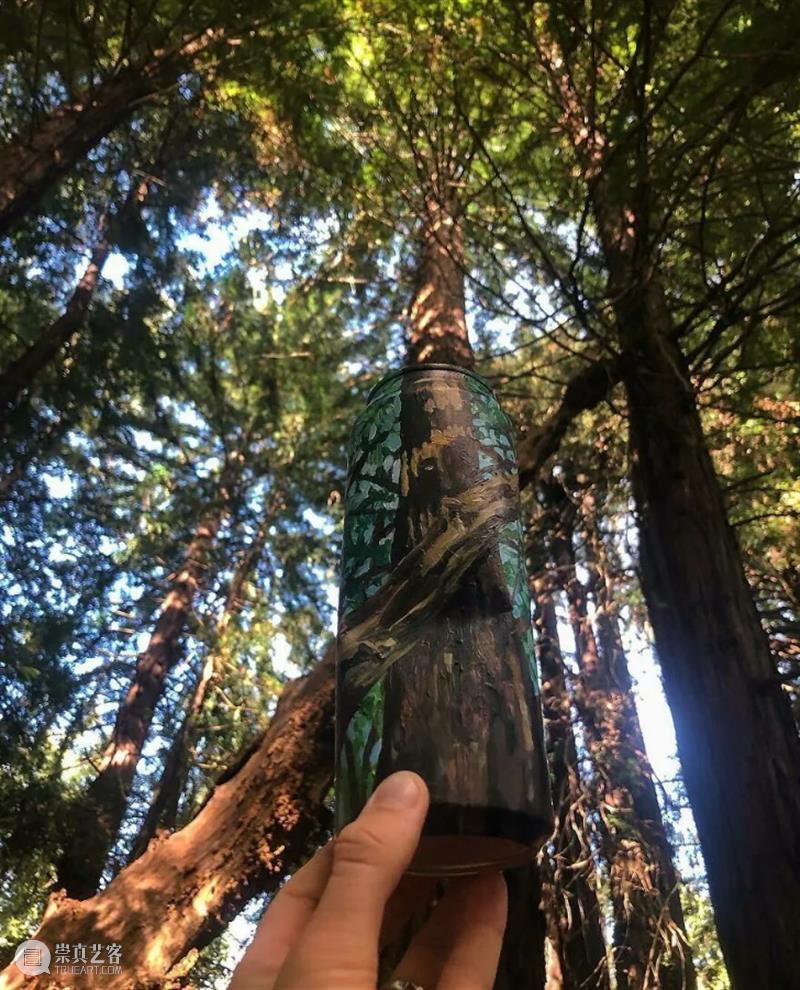 她随手捡垃圾，秒变艺术品，这样的艺术家多来点好吗！ 艺术家 垃圾 艺术品 文章 公众 名利场 艺术 眼睛 创意 头脑 崇真艺客