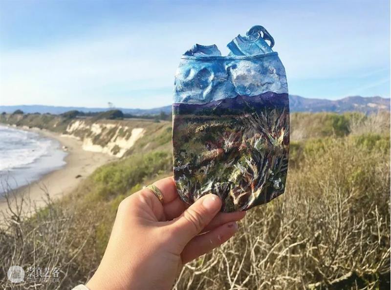 她随手捡垃圾，秒变艺术品，这样的艺术家多来点好吗！ 艺术家 垃圾 艺术品 文章 公众 名利场 艺术 眼睛 创意 头脑 崇真艺客