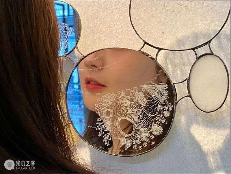 今日美术馆：跟着她们来自拍 今日美术馆 薇薇安 迈尔 摄影师 美图 年代 女王 角度 图片 近距离 崇真艺客