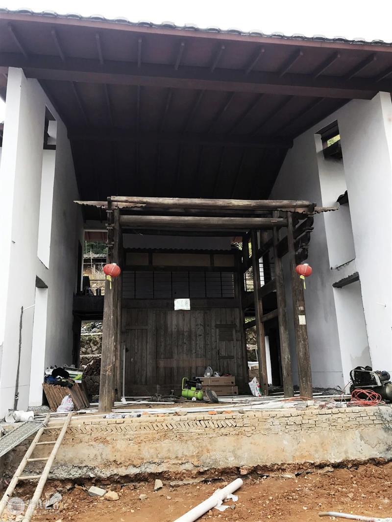 古树、远山、院子，德化古杏山舍民宿 / 厦门泛华·回应建筑工作室 民宿 建筑 古树 远山 院子 厦门泛华 德化 杏山 工作室 赵奕龙 崇真艺客