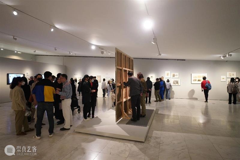 “一段记忆的修复——袁运生《水乡的记忆》作品史研究”拉开帷幕 水乡的记忆 袁运生 记忆 作品史 帷幕 油彩 艺术家 中央美术学院美术馆 本科 壁画稿 崇真艺客
