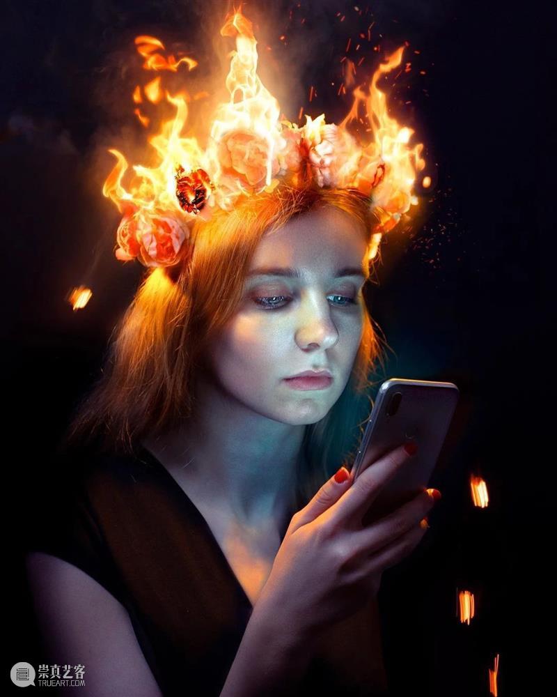 视觉丨这个疯狂摄影师说：烧了她！烧了她！ 视觉 摄影师 上方 中国舞台美术学会 右上 星标 本文 全球 Mathieu Stern 崇真艺客