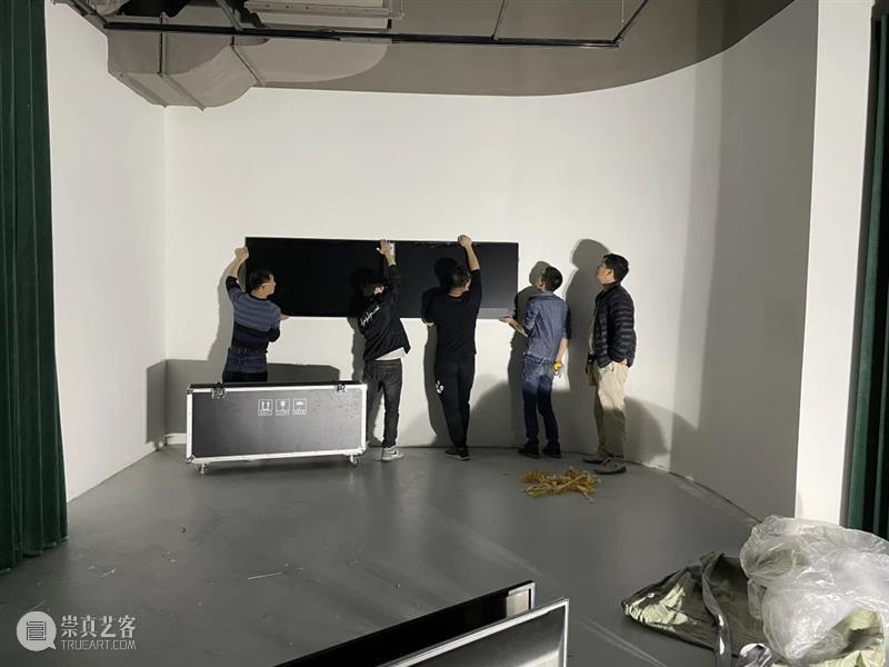 【OCAT上海馆 | 明日开幕】环形撞击：录像二十一 环形 录像 OCAT 上海馆 策展人 戴卓群 艺术家 陈晓云 陈轴 蒋志 崇真艺客
