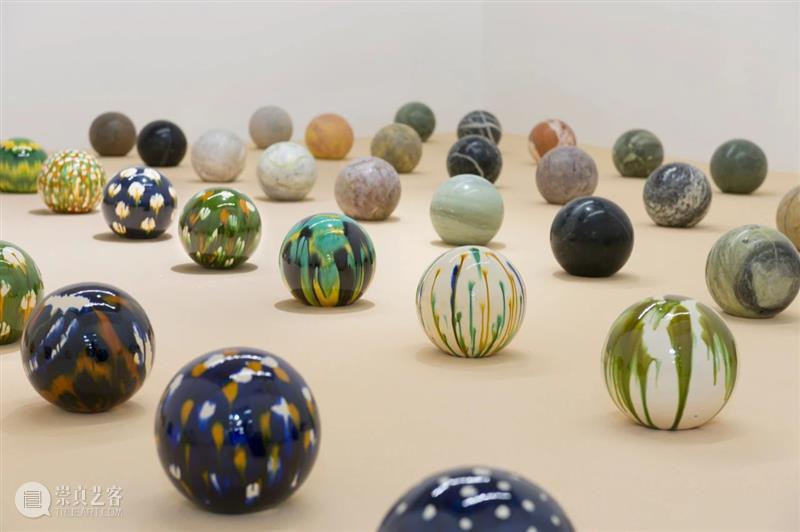 正在展出 | 庄辉个展「祁连山系」于常青画廊开幕，一条供我们重新与自己建立联系的途径 庄辉 祁连山 画廊 个展 途径 于常青 Zhuang Hui Range Redux 崇真艺客