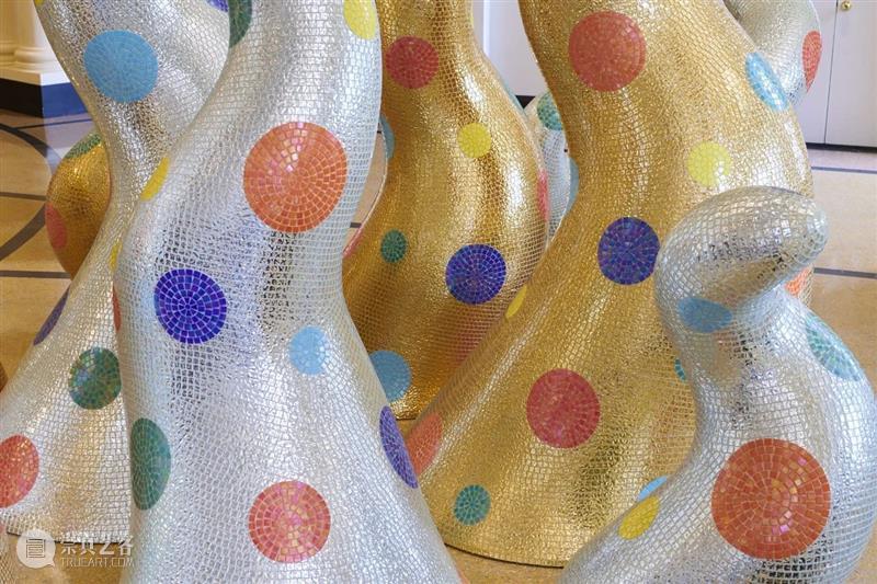 纽约植物园｜草间弥生（Yayoi Kusama）大型展览《宇宙自然》 草间弥生 纽约植物园 宇宙自然 Kusama 宇宙 现场 KUSAMA Nature 地点 日期 崇真艺客