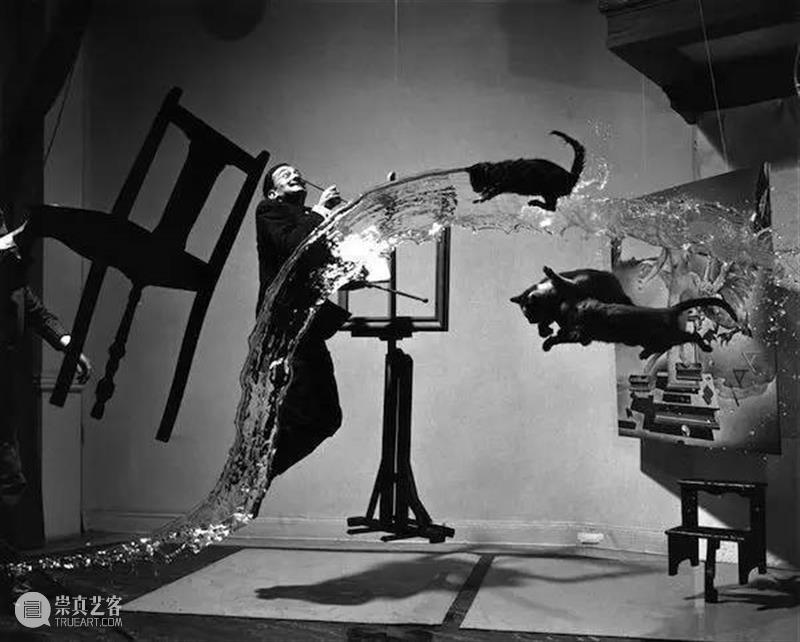 人物丨达利的“科学梦”——“梦中的画与画中的梦” 达利 科学 梦中 画中 人物 上方 中国舞台美术学会 右上 星标 本文 崇真艺客